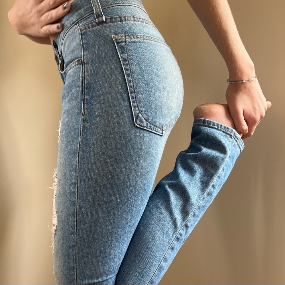 Rag & bone ripped Jean size 25